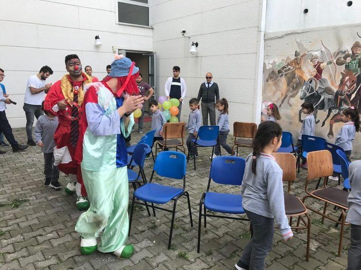 Öğrenciler "uçurtma şenliği"nde eğlendi G1