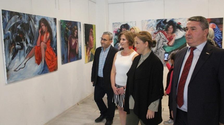 Kütahya MÜSİAD, kadına yönelik şiddete dikkat çekti