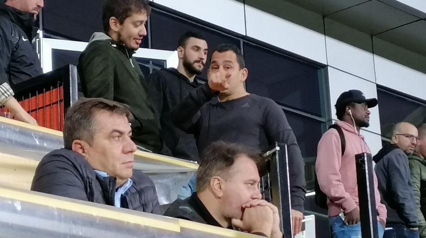 Fenerbah&ccedil;e eski idari menajeri Onur Başar, Allahyar&rsquo;ı izledi