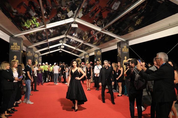 56'ncı Antalya Altın Portakal Film Festivali, kortejle başladı (2) G5