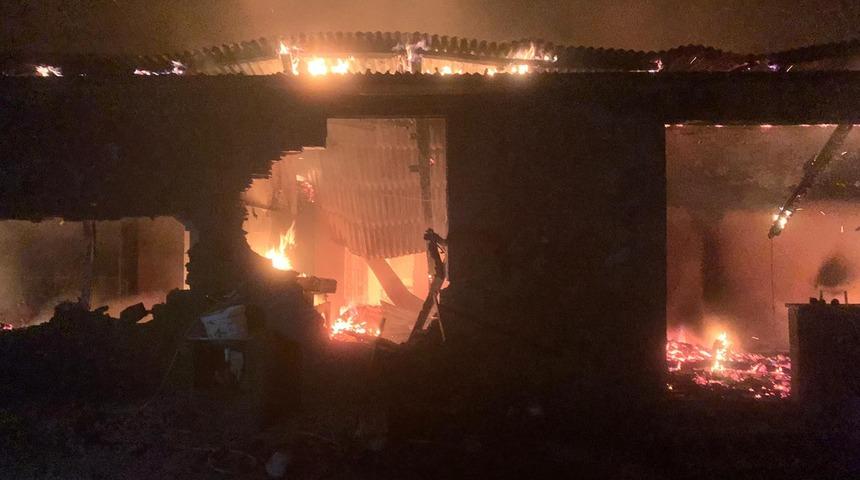 Giresun'da korkunç yangın! Baba ve oğlu yanarak can verdi!