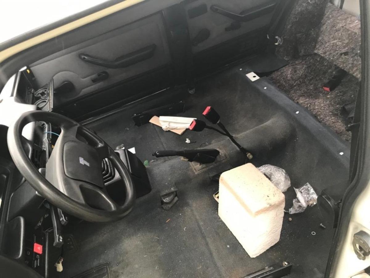 10 g&uuml;nde 5 ara&ccedil; &ccedil;alan hırsızları koldaki d&ouml;vme yakalattı