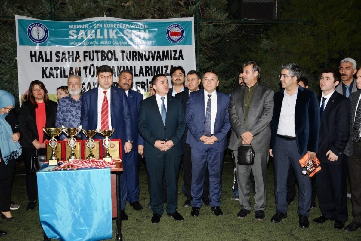 Sağlık-Sen turnuvasında kupalar sahiplerini buldu