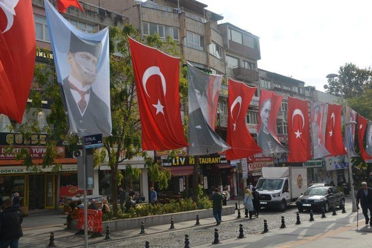 İzmit Türk bayrakları ile donatıldı G5