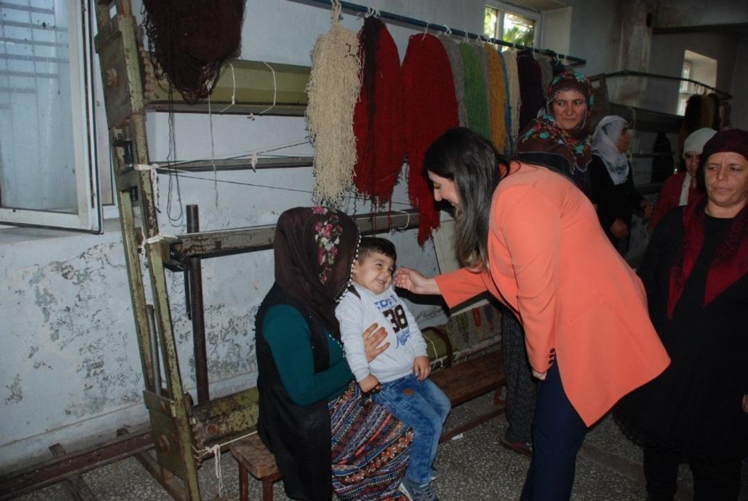 Pekmez&rsquo;den Tut Halk Eğitim Merkezine ziyaret