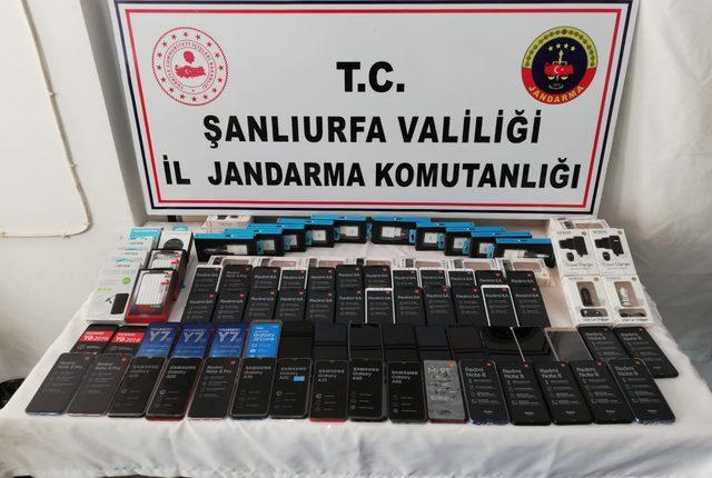 Şanlıurfa’da uyuşturucu ve kaçak cep telefonuna 4 tutuklama