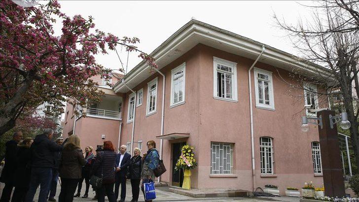 İsmet İnönü'nün evindeki imza bir asır sonra fark edildi G1