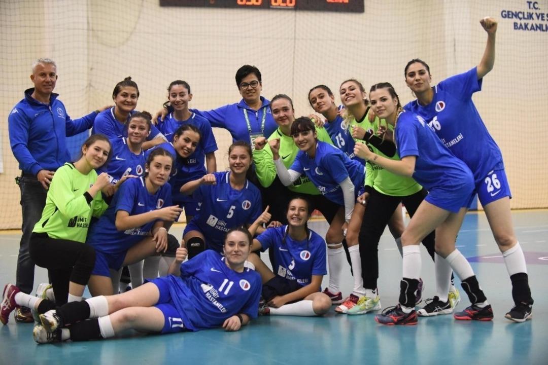 B1-Anadolu &Uuml;niversitesi hentbolda farklı kazandı