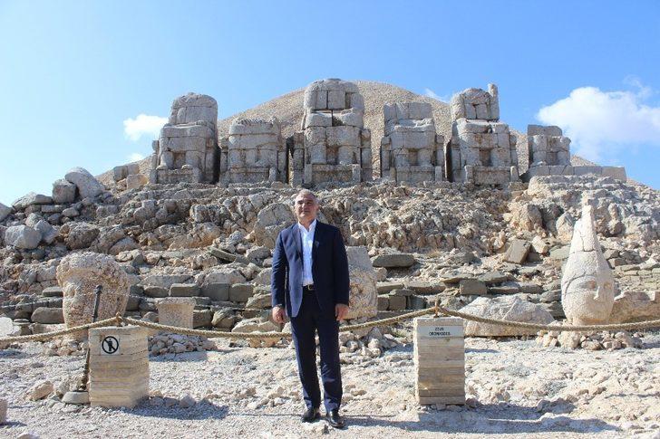 Adıyaman Belediye Başkanı Süleyman Kılınç Bakan'ın katıldığı programda fenalaştı G2