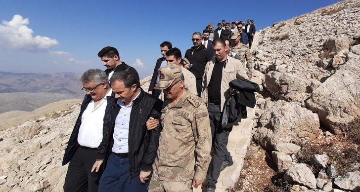 Adıyaman Belediye Başkanı Süleyman Kılınç Bakan'ın katıldığı programda fenalaştı G3