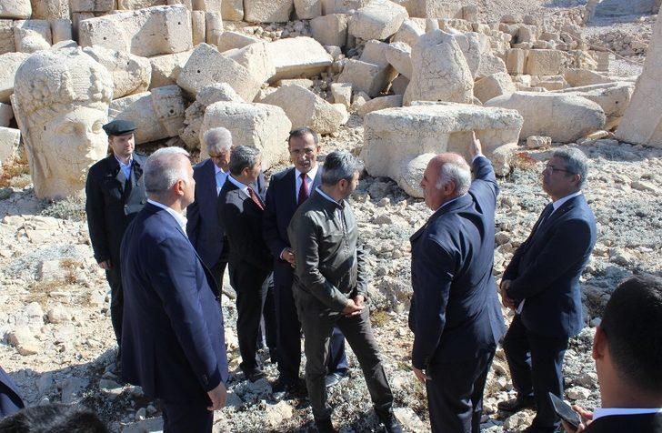 Adıyaman Belediye Başkanı Süleyman Kılınç Bakan'ın katıldığı programda fenalaştı G5