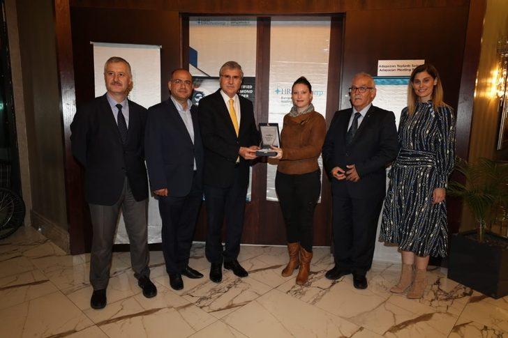 Pırlanta uzmanlık eğitimini tamamlayanlar sertifikalarını aldı G1