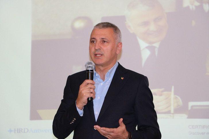 Pırlanta uzmanlık eğitimini tamamlayanlar sertifikalarını aldı G4