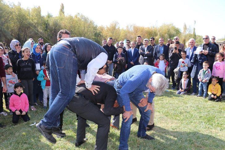 Van’da "2. Geleneksel Çocuk Oyunları Şenliği’ G3