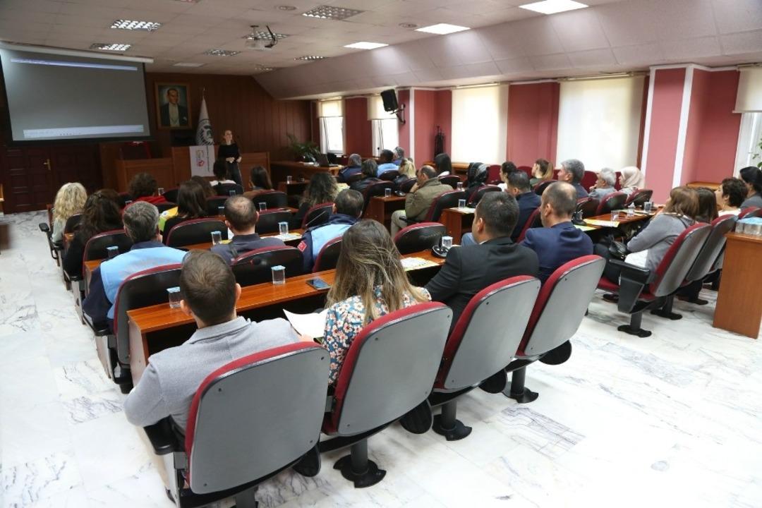 Odunpazarı Belediyesi &ccedil;alışanlarına l&ouml;semi hakkında bilgi verildi