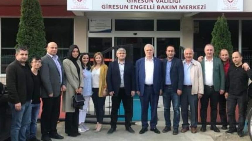 İstihdam &ouml;d&uuml;l&uuml; İşadamına AK Parti ve İl Genel Meclisi&rsquo;nden destek ziyareti
