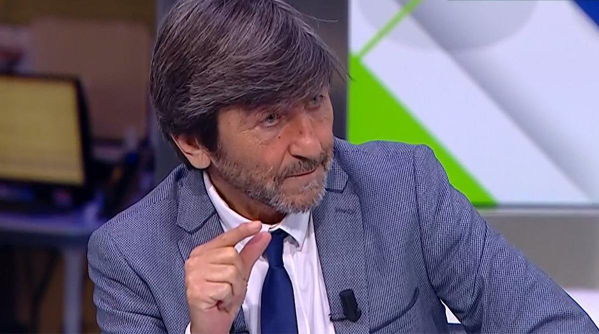 Dilmen'den &ccedil;arpıcı derbi s&ouml;zleri! 'Kaplumbağa gibi...'