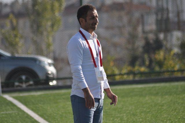 Kayseri Şekerspor Teknik Direktörü Halil İbrahim Öztürk