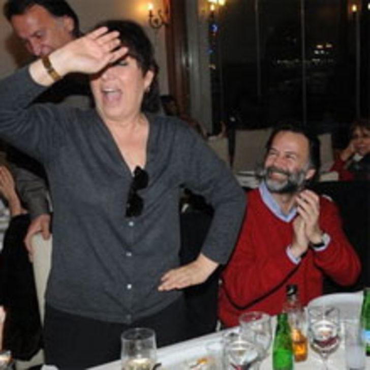 Oya Başar Aşk Sarhoşu!