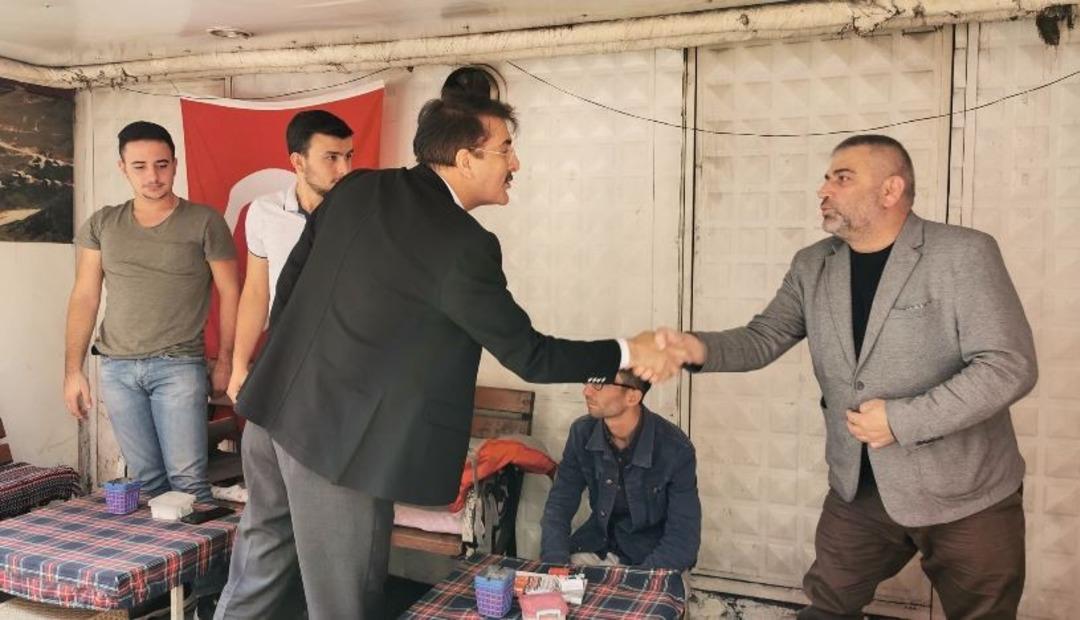 Milletvekili Aydemir &ouml;ğrencilere seslendi