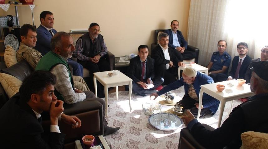 Halkla buluşma toplantısı yapıldı