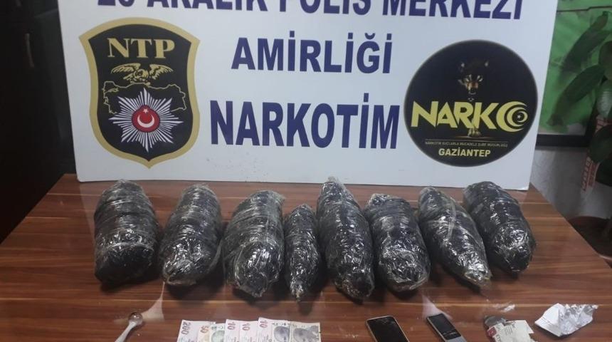 Araçtan uyuşturucu çıktı, sürücü gözaltında