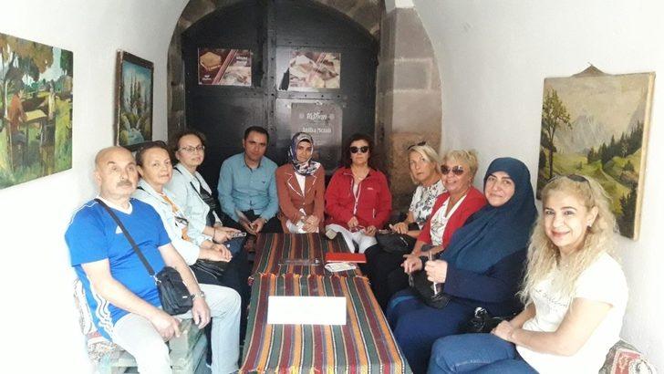Termal turizm bölgelerine gelen vatandaşlar Afyonkarahisar tanıtılıyor G5