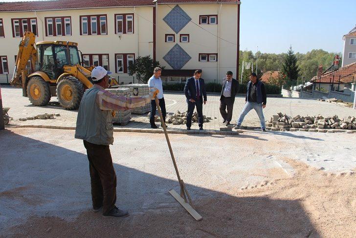 İlkokulda çevre düzenleme çalışmaları G2