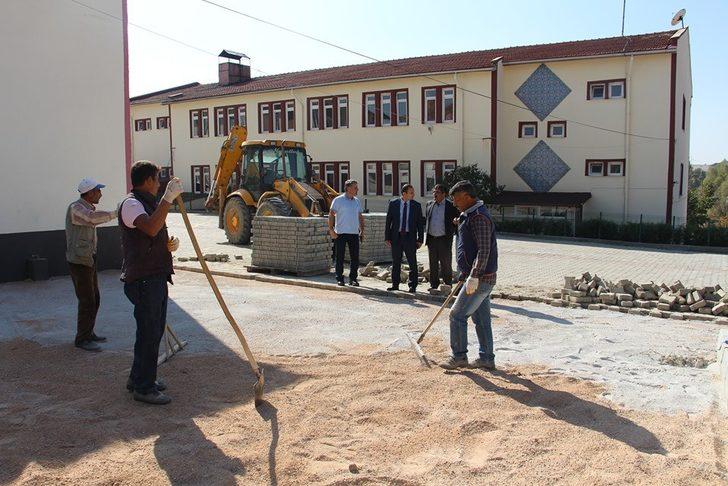 İlkokulda çevre düzenleme çalışmaları G3