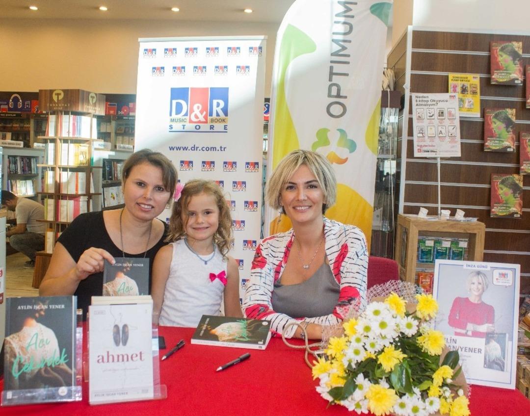Yazar Aylin İşcan Yener Adanalı okurları ile buluştu