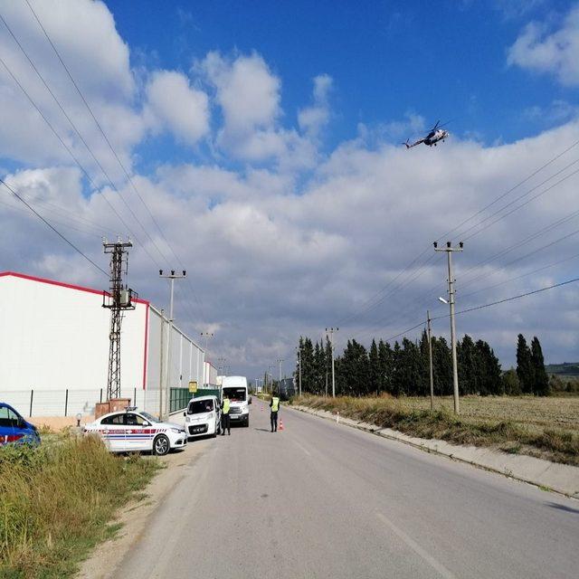 Çanakkale’de helikopter ile havadan trafik denetimi