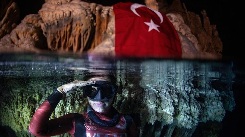 Şahika Ercümen'den dünya rekoru