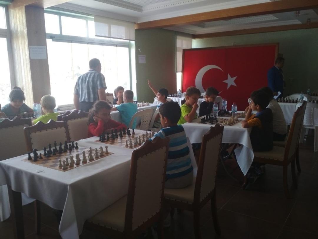 Bozyazı&rsquo;daki satran&ccedil; turnuvası sona erdi