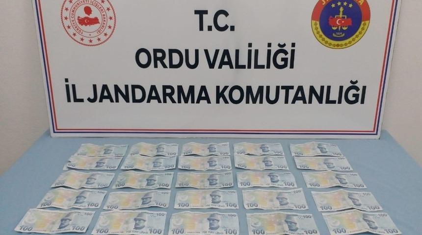 Ordu&rsquo;da 2 bin 700 liralık sahte banknot ele ge&ccedil;irildi