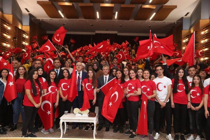 Öğrenciler 29 Ekim’i Şahinbey’de kutladı G2