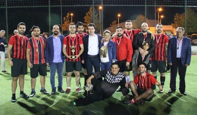 ESOGÜ Hastanesi Futbol Turnuvasında Cumhuriyet Kupası’nın sahibi belli oldu