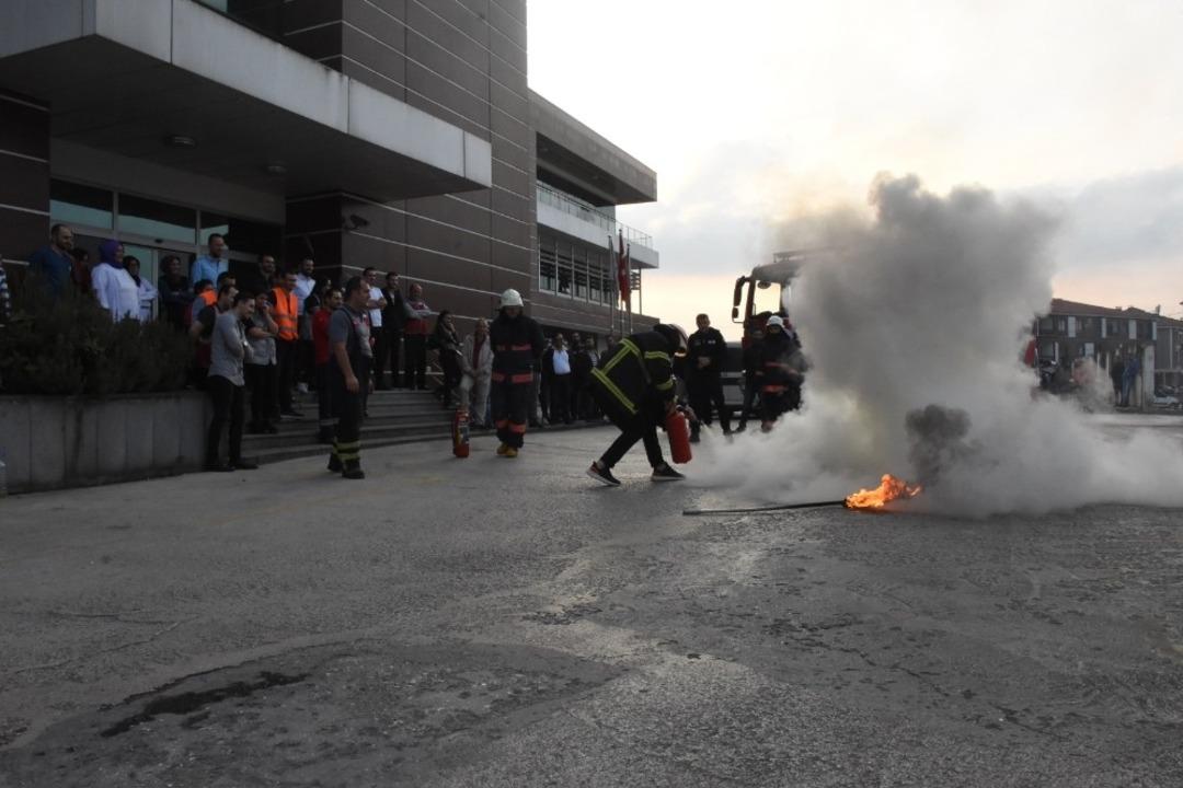 Yangın g&uuml;venliği tatbikatı yapıldı