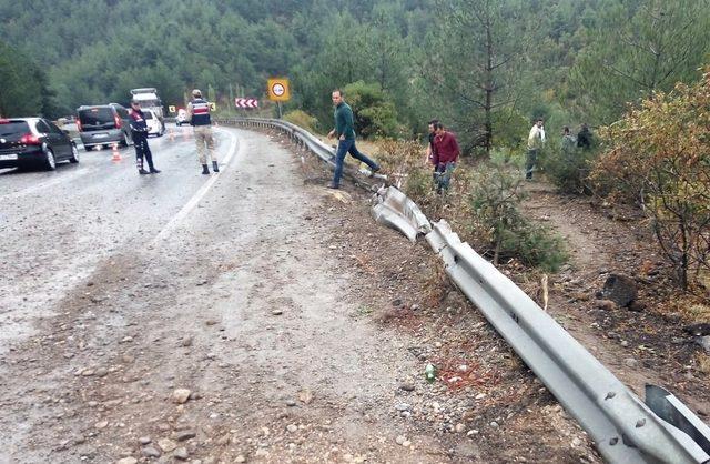 Kahramanmaraş’ta askeri araç devrildi: 4 yaralı