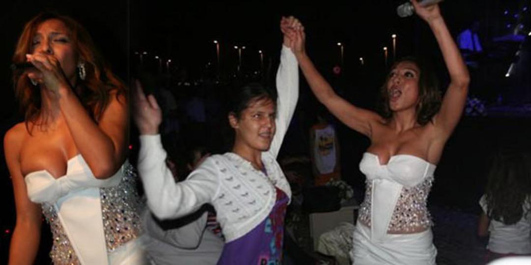 Ziynet Sali'den g&ouml;ğ&uuml;s şov