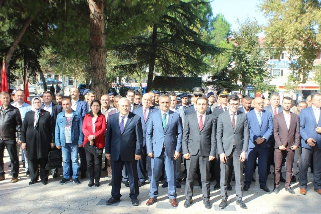 Osmaneli &rsquo;de 29 Ekim Cumhuriyet Bayramı kutlamaları başladı