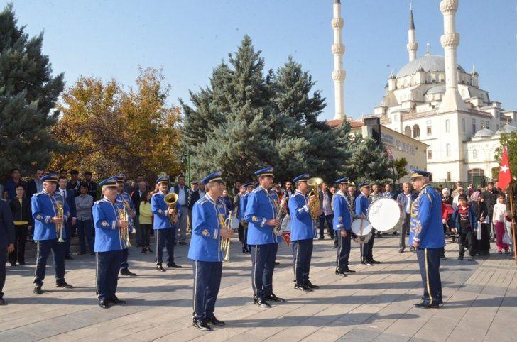 Kırıkkale’de, 29 Ekim kutlamaları çelenk sunma töreni ile başladı G3