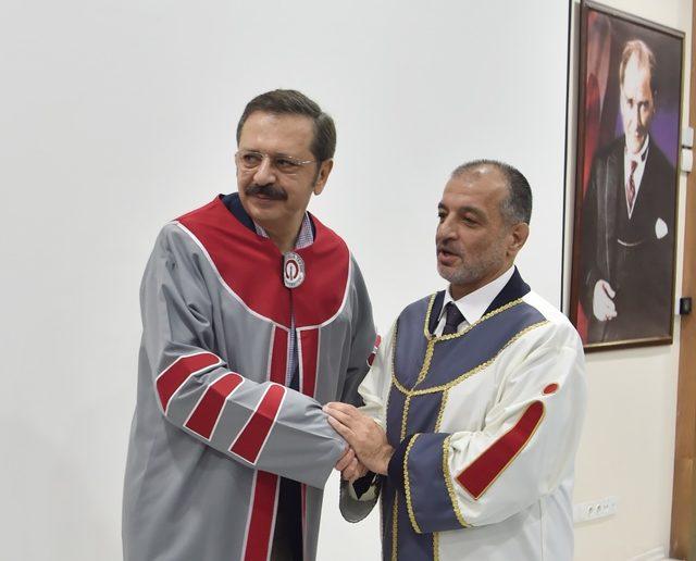 İskenderun Teknik Üniversitesi’nden, TOBB Başkanı Hisarcıklıoğlu’na fahri doktora