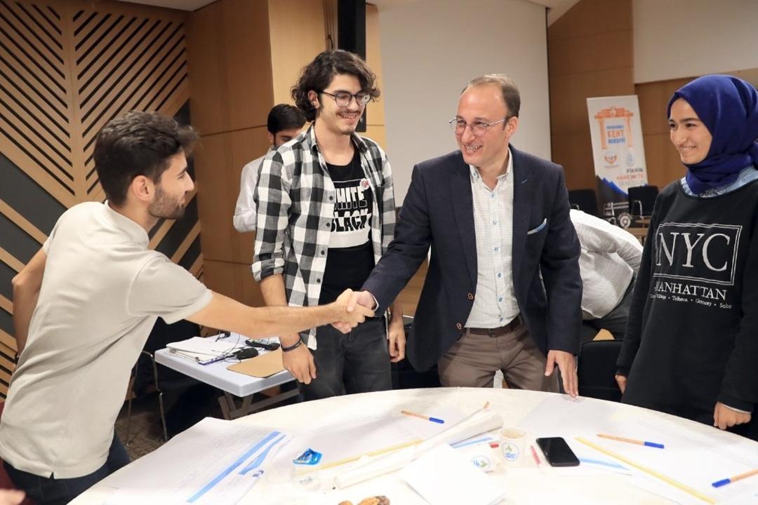 Pamukkale&rsquo;de &ldquo;Gen&ccedil;lik &Ccedil;alıştayı&rdquo; d&uuml;zenlendi