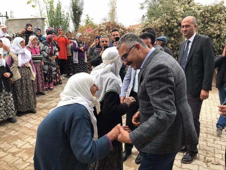 Ahlatcı’nın köy ziyaretleri sürüyor G3