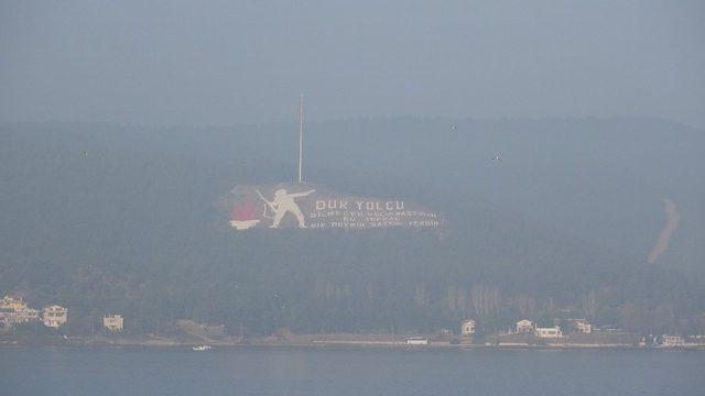 Çanakkale Boğazı yoğun sis nedeniyle transit gemi geçişlerine kapatıldı