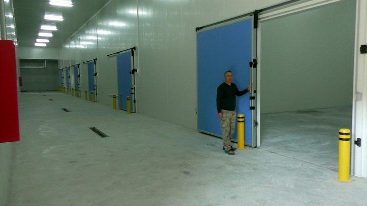 Bölgenin en büyük soğuk hava deposu yükseliyor G3