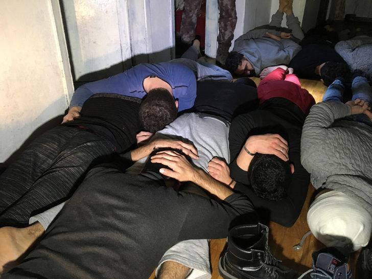 Bursa'da DEAŞ operasyonu: 26 gözaltı G1