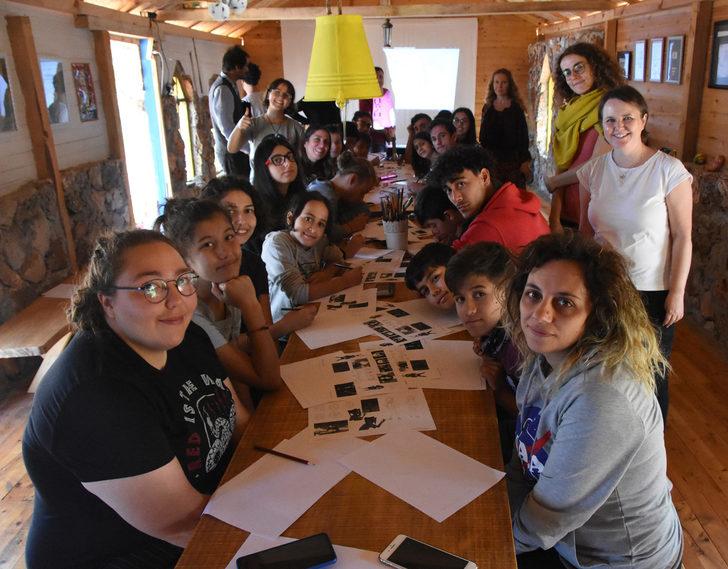 Kundaklanan stüdyoda yanarak ölen 35 Japon sanatçı için Kaş'ta anıt G2