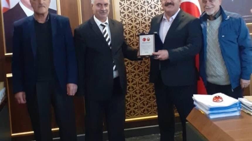 Emekliler Derneği yönetiminden Başkan Sunar’a ziyaret