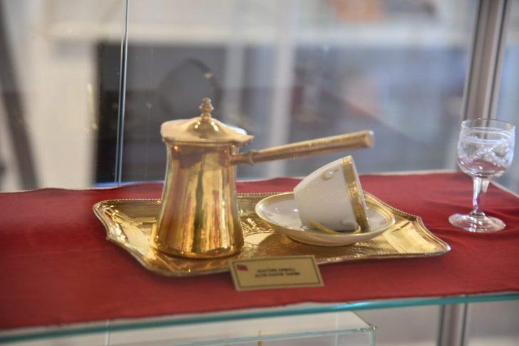 Dünyanın en büyük Atatürk sergisi İzmit’te açıldı G4